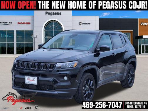 Diamond Black Crystal Pearlcoat 2026 Jeep Compass Latitude