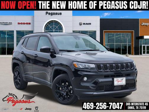 Diamond Black Crystal Pearlcoat 2026 Jeep Compass Latitude