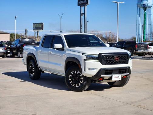 2024 Nissan Frontier PRO-4X