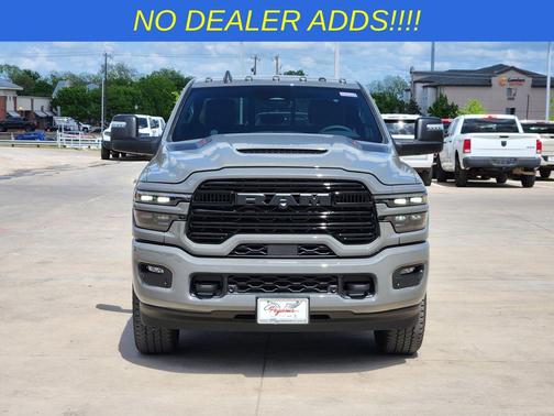 Ceramic Gray Clearcoat 2026 RAM 2500 Laramie Crew Cab 4x4 6'4' Box