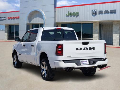 2026 RAM 1500 Express