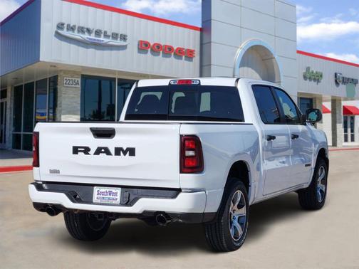 2026 RAM 1500 Express