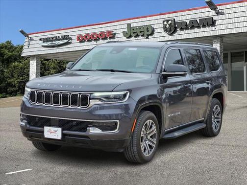 2025 Jeep Wagoneer 4x2