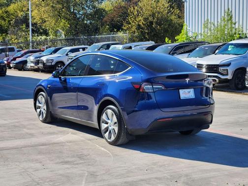 2023 Tesla Model Y Long Range Dual Motor All-Wheel Drive