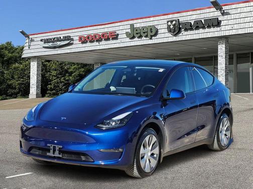 2023 Tesla Model Y Long Range Dual Motor All-Wheel Drive