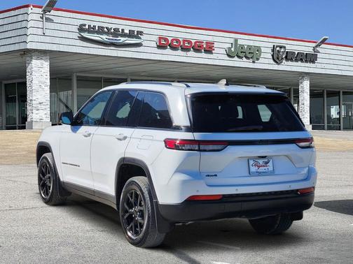 2024 Jeep Grand Cherokee Altitude