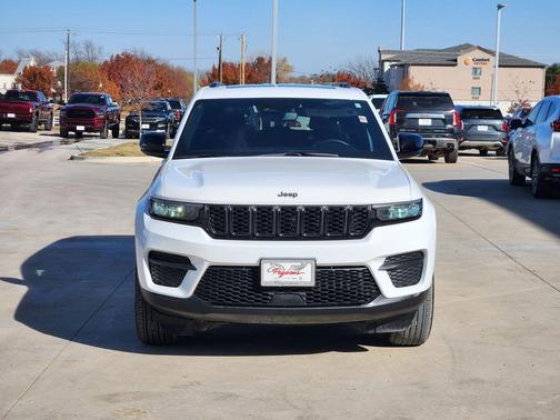 2024 Jeep Grand Cherokee Altitude