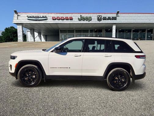 2024 Jeep Grand Cherokee Altitude