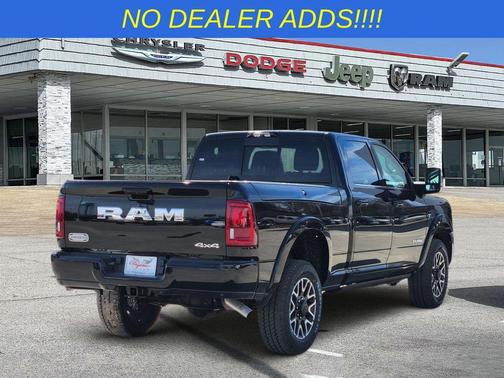 Diamond Black Crystal Pearlcoat 2026 RAM 2500 Longhorn