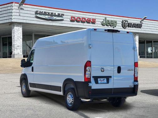 Bright White Clearcoat 2026 RAM ProMaster 2500 Tradesman