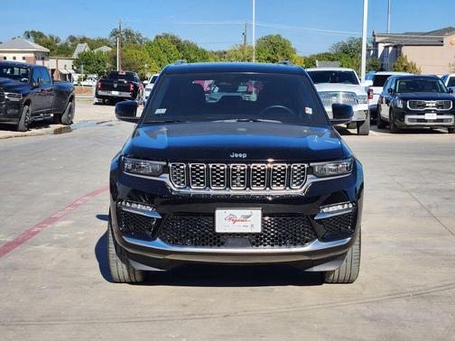 2022 Jeep Grand Cherokee Summit