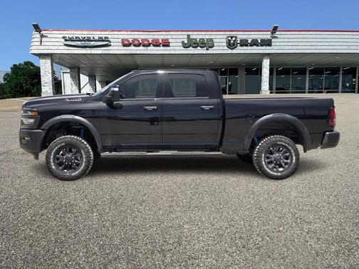 2025 RAM 2500 Tradesman Crew Cab 4x4 6'4' Box