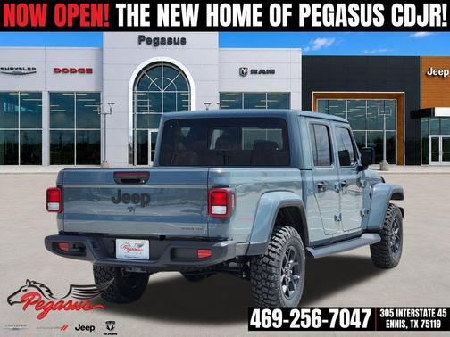 Anvil Clearcoat 2026 Jeep Gladiator Texas Trail 4x4