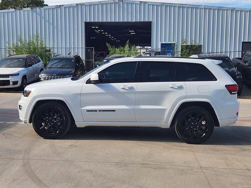 2021 Jeep Grand Cherokee Laredo