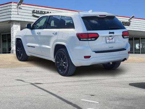 2021 Jeep Grand Cherokee Laredo
