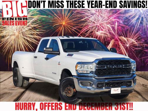 2022 RAM 3500 Tradesman Crew Cab 4x4 8' Box