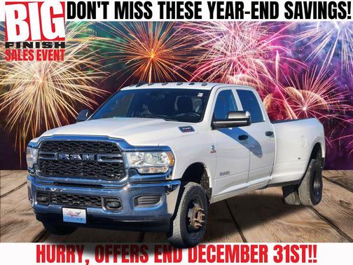 2022 RAM 3500 Tradesman Crew Cab 4x4 8' Box