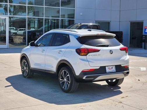 2022 Buick Encore GX Select