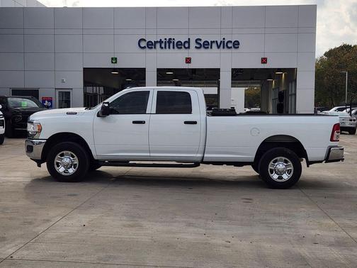 2024 RAM 2500 Tradesman Crew Cab 4x4 8' Box