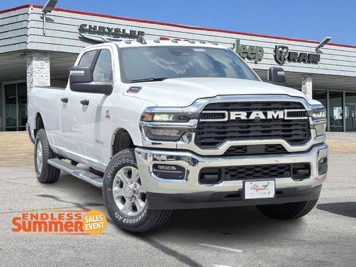 2025 RAM 3500 Lone Star Crew Cab 4x4 8' Box