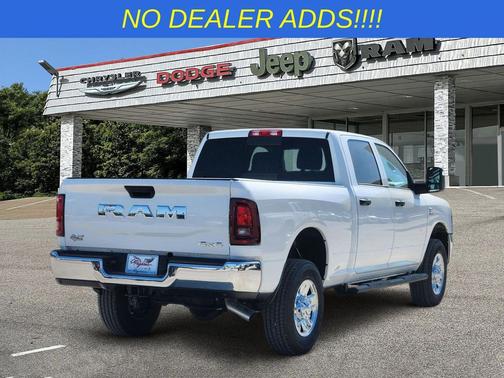 Bright White Clearcoat 2026 RAM 2500 Tradesman Crew Cab 4x4 6'4' Box