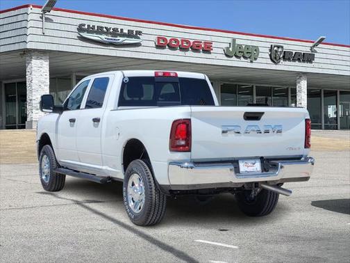 2025 RAM 2500 Tradesman Crew Cab 4x4 6'4' Box