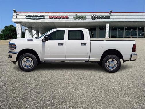 2025 RAM 2500 Tradesman Crew Cab 4x4 6'4' Box