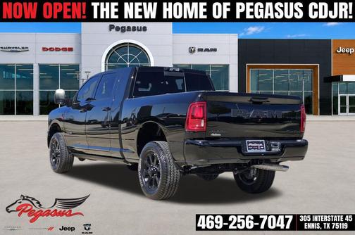 Diamond Black Crystal Pearlcoat 2026 RAM 2500 Laramie Mega Cab 4x4 6'4' Box
