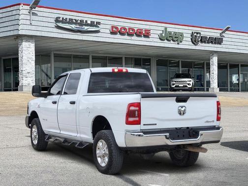 2023 RAM 2500 Big Horn Crew Cab 4x4 6'4' Box