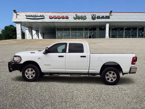 2023 RAM 2500 Big Horn Crew Cab 4x4 6'4' Box