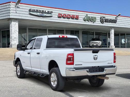 2023 RAM 2500 Big Horn Crew Cab 4x4 6'4' Box