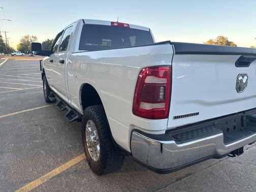 2023 RAM 2500 Big Horn Crew Cab 4x4 6'4' Box