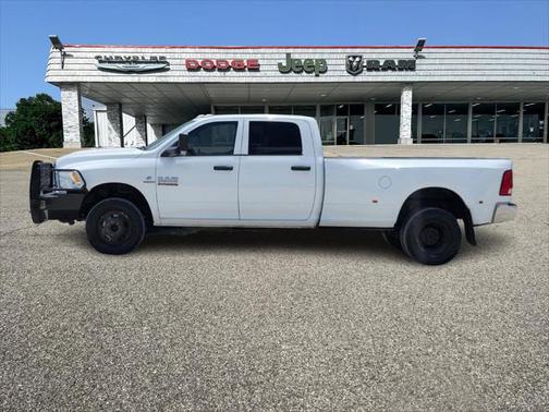 2018 RAM 3500 Tradesman Crew Cab 4x4 8' Box