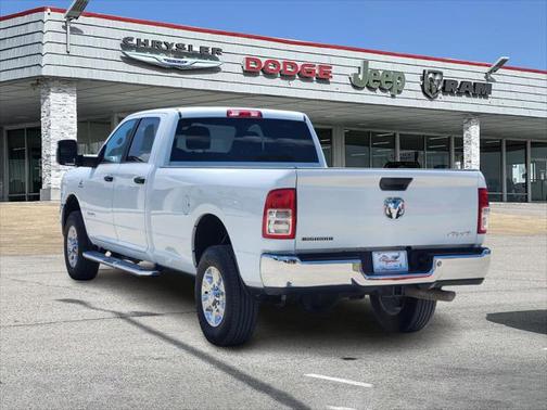 2024 RAM 3500 Big Horn Crew Cab 4x4 8' Box