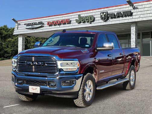 2022 RAM 3500 Laramie Crew Cab 4x4 6'4' Box