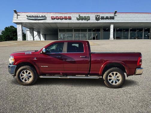 2022 RAM 3500 Laramie Crew Cab 4x4 6'4' Box