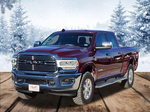 2022 RAM 3500 Laramie Crew Cab 4x4 6'4' Box