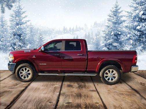 2022 RAM 3500 Laramie Crew Cab 4x4 6'4' Box