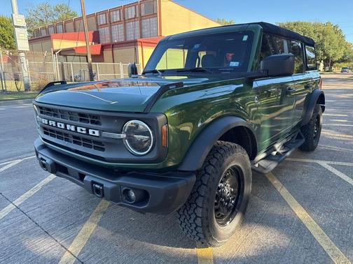 2023 Ford Bronco Black Diamond