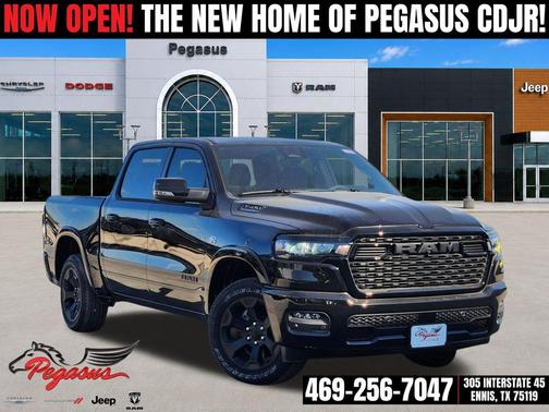 Diamond Black Crystal Pearlcoat 2026 RAM 1500 Big Horn/Lone Star
