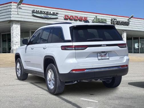 2025 Jeep Grand Cherokee Laredo