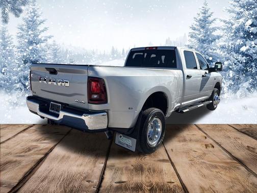 2026 RAM 3500 Tradesman Crew Cab 4x4 8' Box