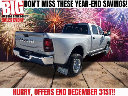 2026 RAM 3500 Tradesman Crew Cab 4x4 8' Box