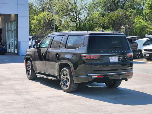 2024 Jeep Wagoneer Series II 4x2