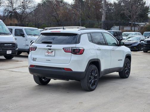 2026 Jeep Compass Latitude