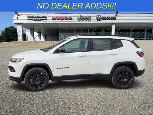 Bright White Clearcoat 2026 Jeep Compass Latitude