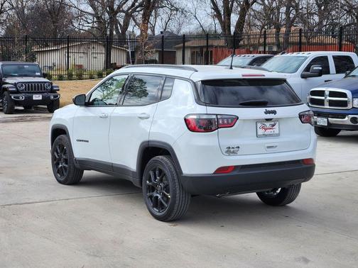 2026 Jeep Compass Latitude
