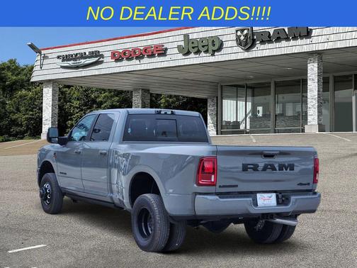 Ceramic Gray Clearcoat 2026 RAM 3500 Laramie Crew Cab 4x4 8' Box