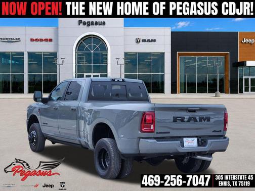 Ceramic Gray Clearcoat 2026 RAM 3500 Laramie Crew Cab 4x4 8' Box