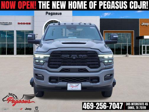 Ceramic Gray Clearcoat 2026 RAM 3500 Laramie Crew Cab 4x4 8' Box